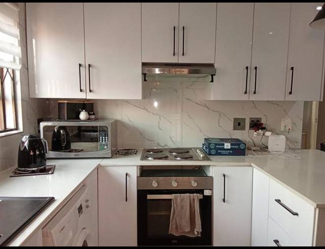 2 BEDROOM APARTMENT FOR SALE IN VORNA VALLEY